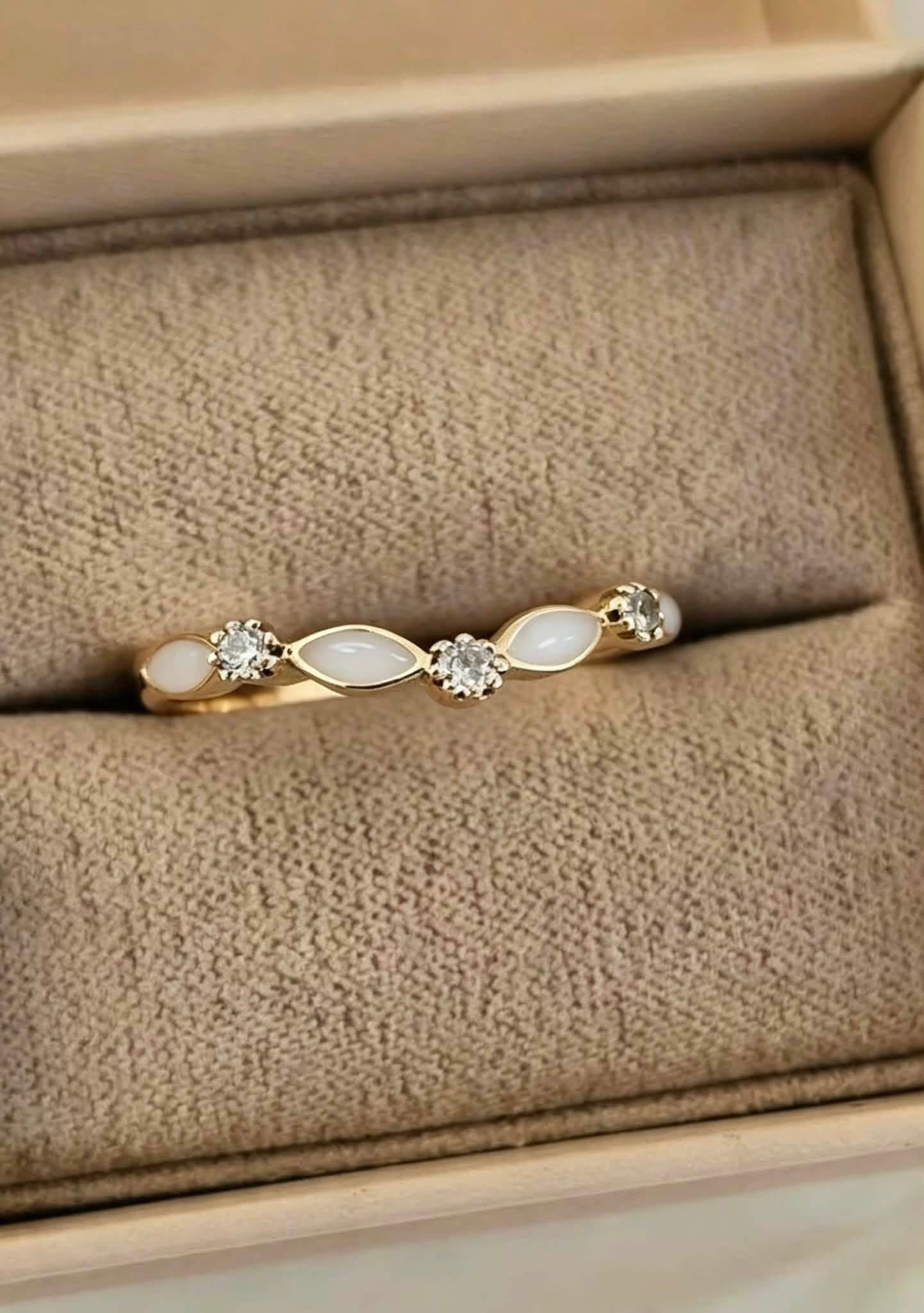 Solid Gold Maddison Ring