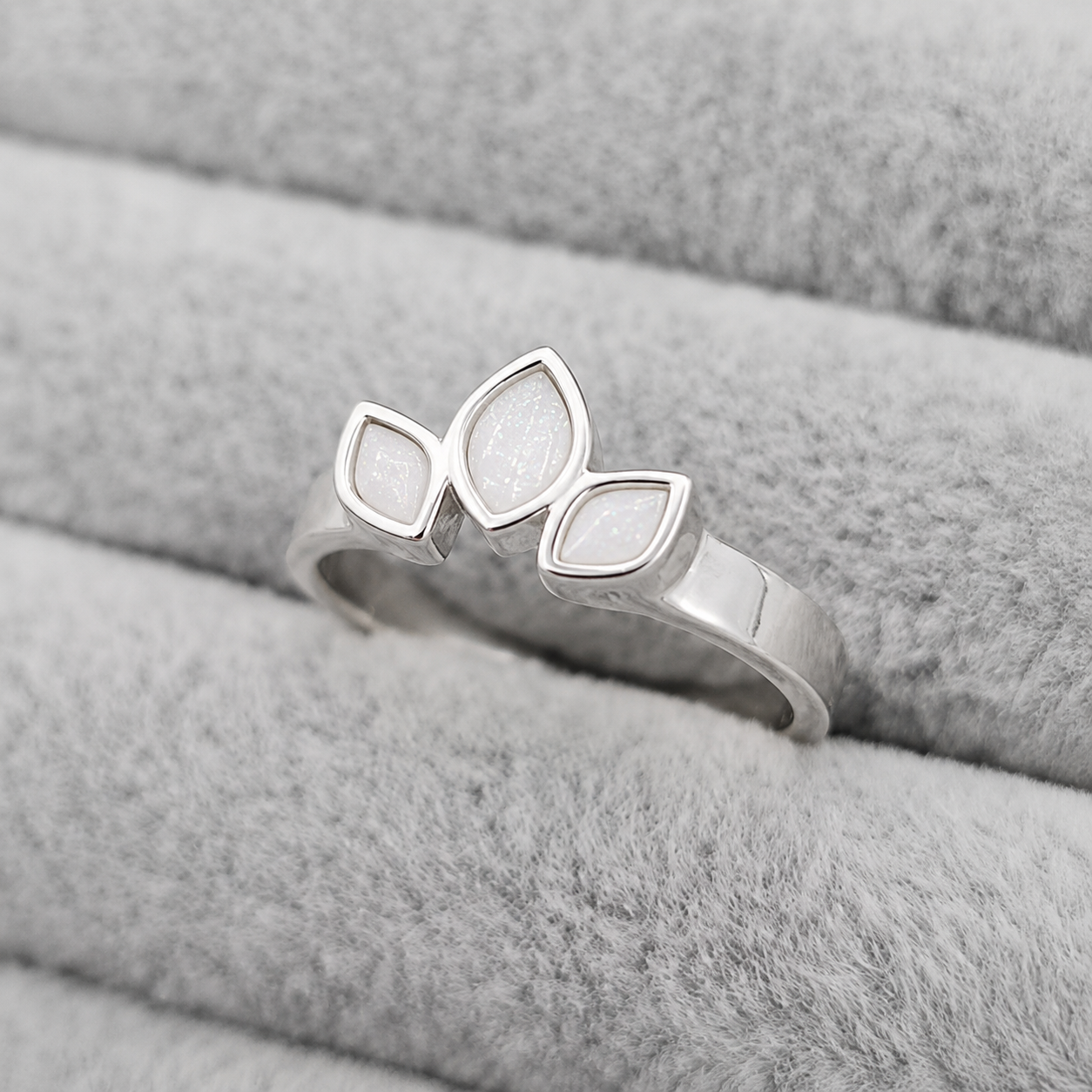 Trio Leaf Ring 925 Silver