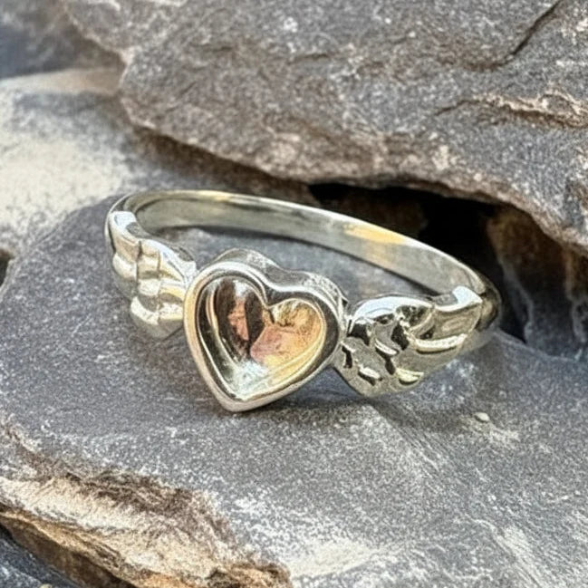 Angelina Keepsake Ring