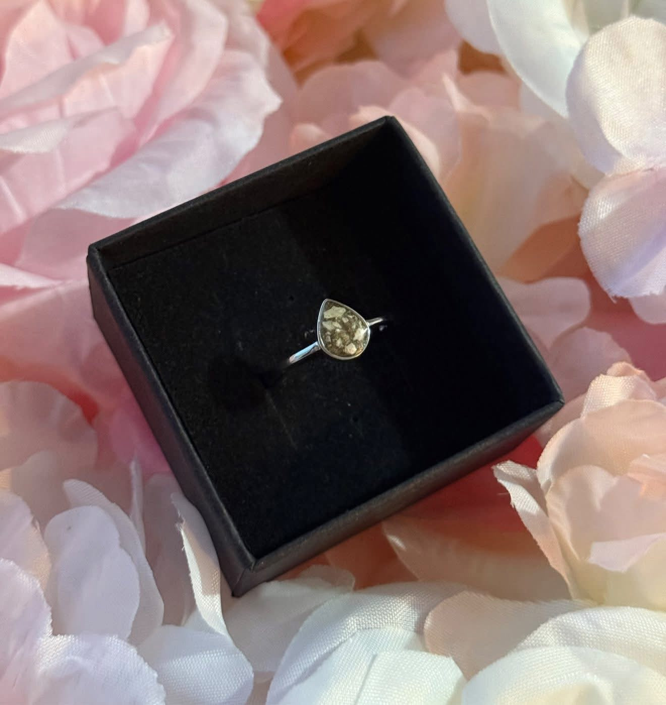 Pear Shaped Keepsake Ring | 925 Sterling Silver